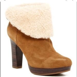 ✨UGG Dandylion Bootie 8 in Chestnut✨EUC✨